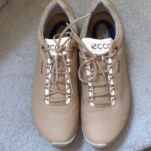 🏌️‍♀️Ecco golf shoes